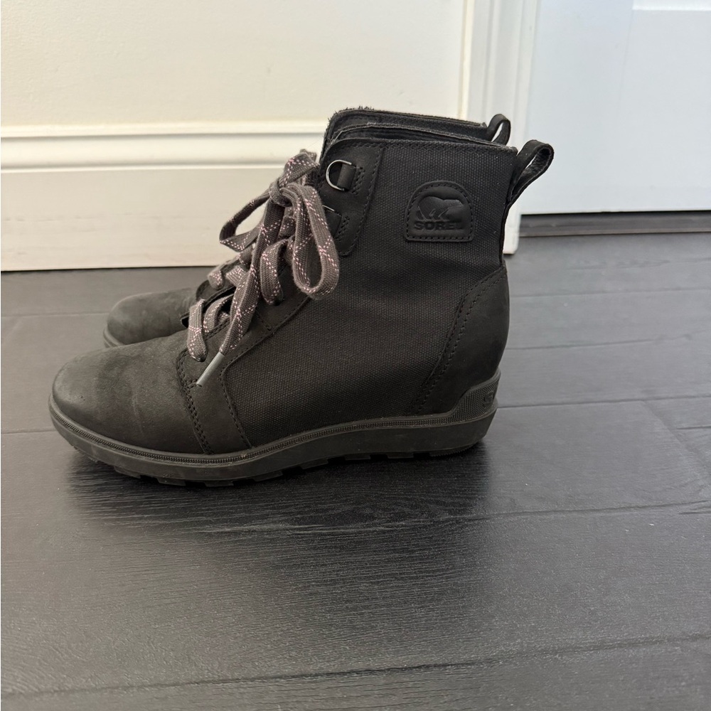Sorel Evie LI NW Lace Boots